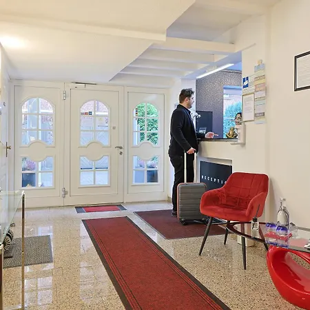 Dua Hotel Sarstedt